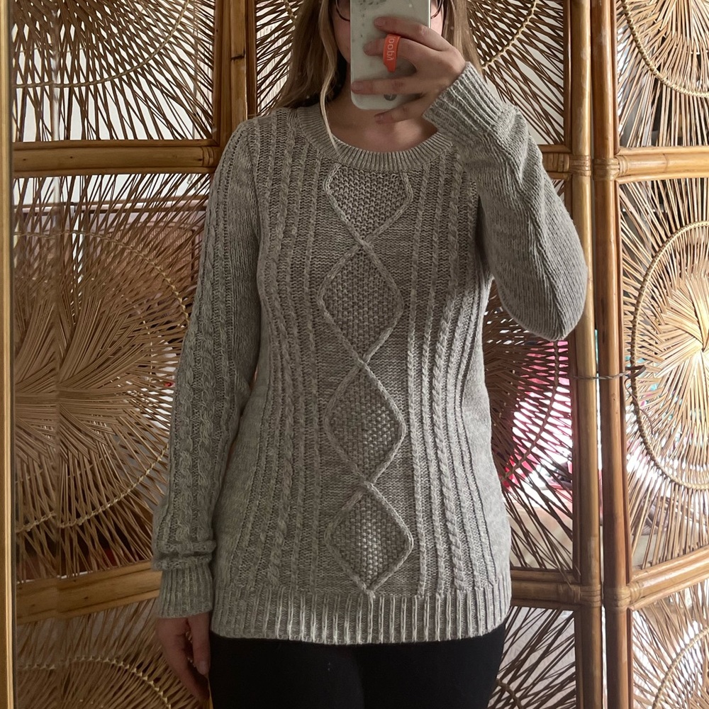 Old navy sweater
